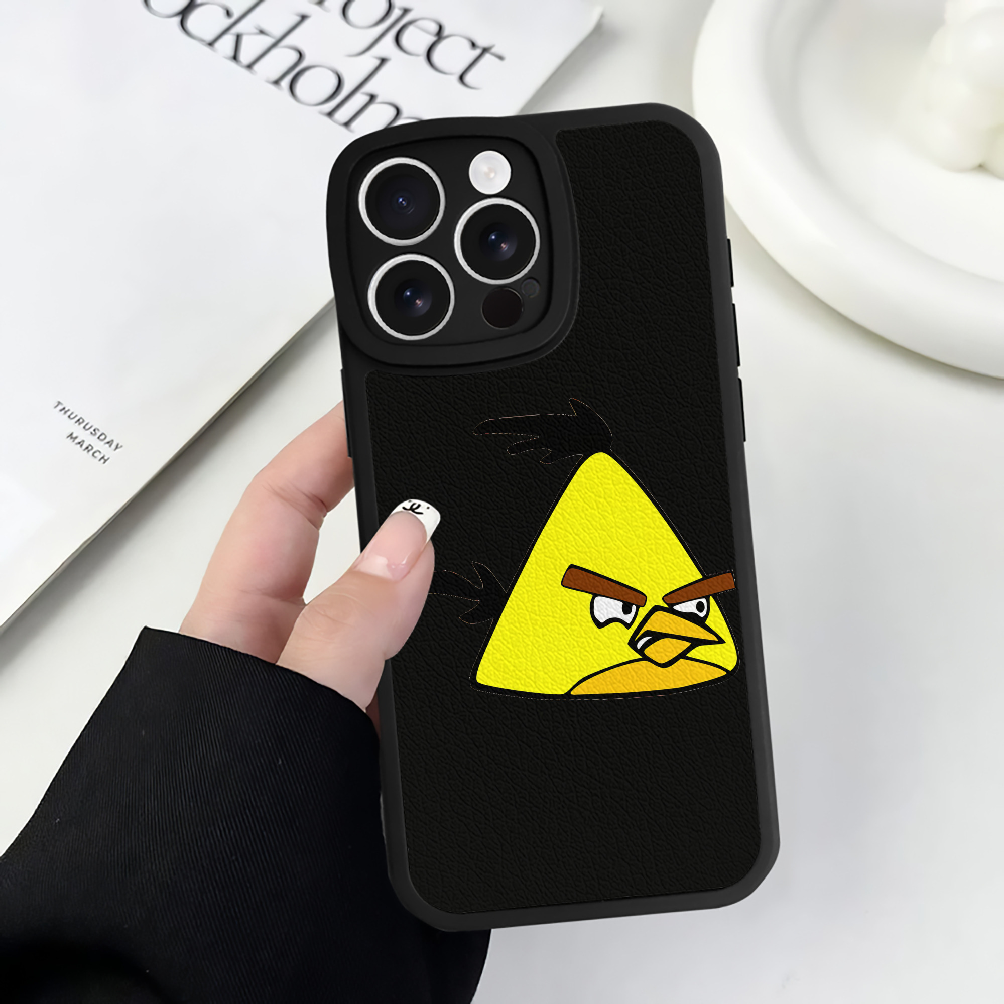 （画像用） Angry Birds アングリーバード 【iPhone 16シリーズ対応】シリコンスマホケース（レザー調） 材質：シリコン